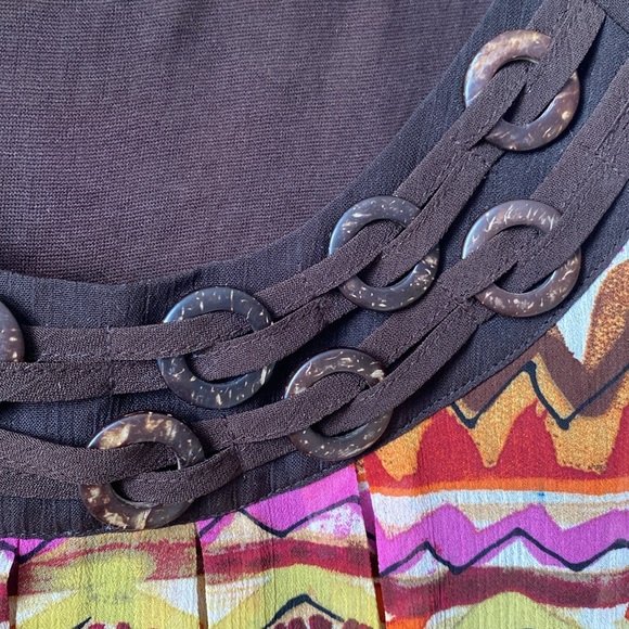 Button Design Tank Top Blouse - Picture 2 of 3